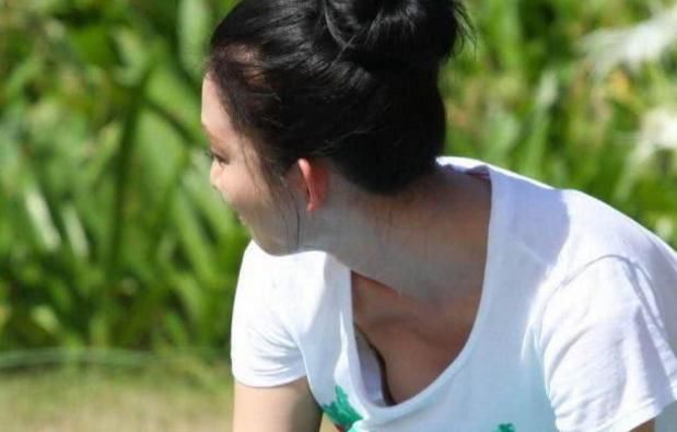 老司机黄渤,遇到林志玲弯腰,这眼神我给100分