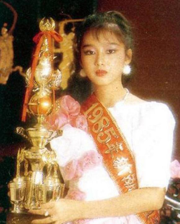 刘德华宠了30年的朱丽倩,原来年轻的时候那么美,难怪不要关之琳