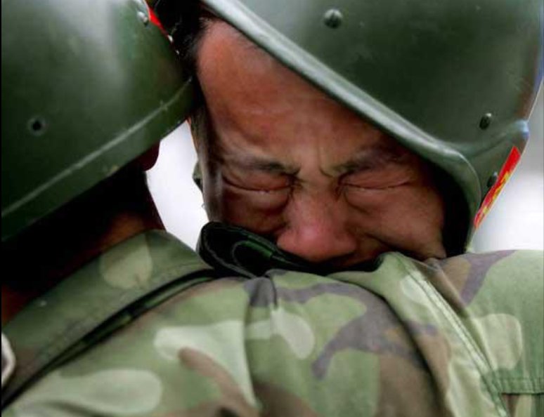 六张中国军人流泪的照片,看完只想说声"谢谢"