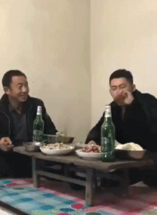 4,动这么大肝火干嘛,把桌子都掀了!