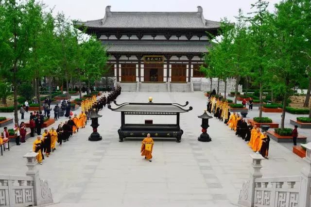 廊坊隆福寺戊戌年启建礼拜《慈悲万佛宝忏》暨释迦牟尼佛圣诞法会通启