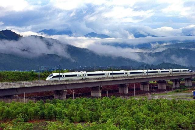 中国首条山区高铁,投资780亿,快看看经不经过你家乡?