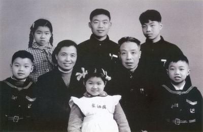 曾山图片_纵览新闻