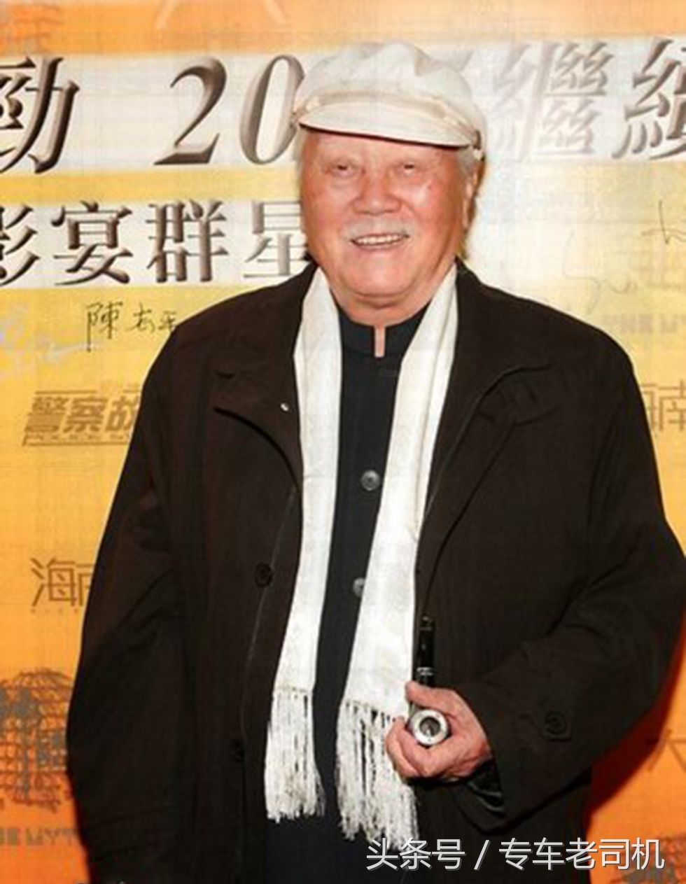 成龙的亲生父亲房道龙,93岁因前列腺癌去世