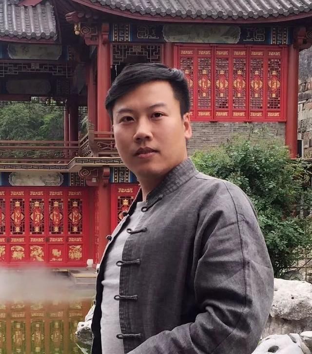 王玺当选2017年度中国书法风云榜"创作潜力人物,王玺书法选刊