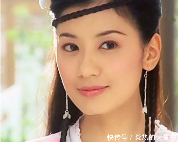 苏有朋版的《倚天屠龙记》美女众多,其中贾静雯饰演的赵敏非常的温柔图片