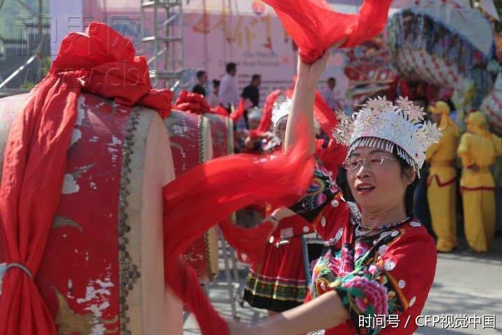 赛龙舟迎端午酉阳今天嗨翻天星际大帝美食盘微图片