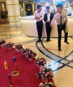 no.4 厉害了小哥,我带你夜市走一波,绝对能把套圈的老板套哭! no.