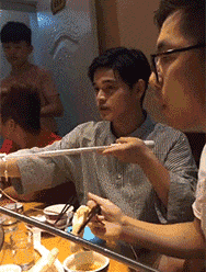 爆笑gif: 确认过眼神我遇上对的人, 哥们你太有才