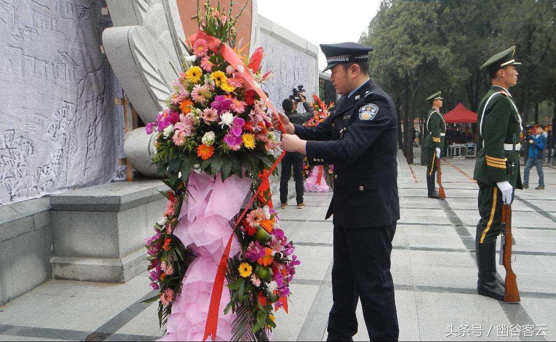 任长霞唯一的儿子现状:20岁成为孤儿,继承母亲遗志成为片警!