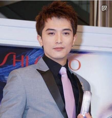与唐嫣合作的男星都"火爆"了,李易峰罗晋上榜,网友:除了他!