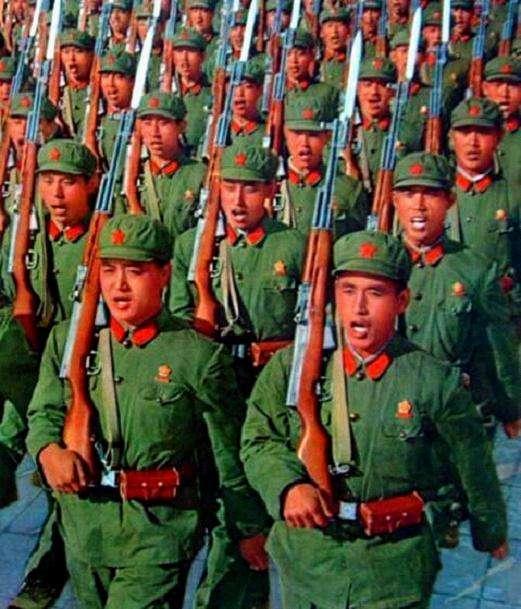 中国这款军服造了9亿套火遍全球 40国军人爱不释手