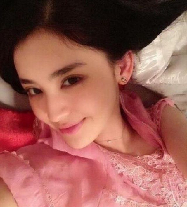 2,古力娜扎穿着睡衣自拍,好美腻
