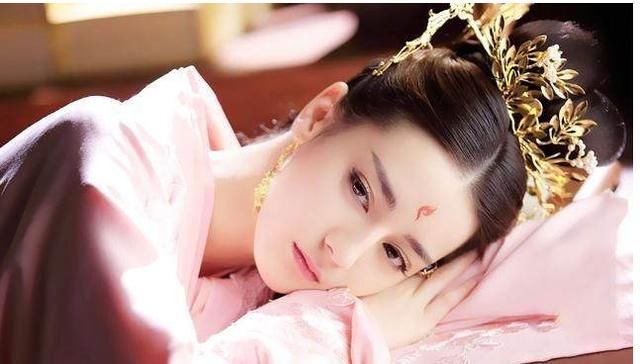 最会勾人心魂的三大星座女,一生桃花运不断,公认的狐狸精
