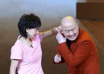 51岁郭冬临的80后妻子近照终于曝光!既不是张凯丽也不是牛莉!