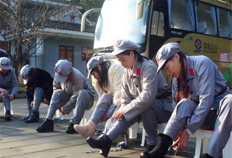为何八路军和解放军都打绑腿,志愿军却不打?只因吃过大亏