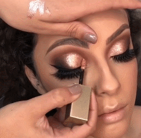 欧美人的眼妆简直可以画出一个宇宙啊!