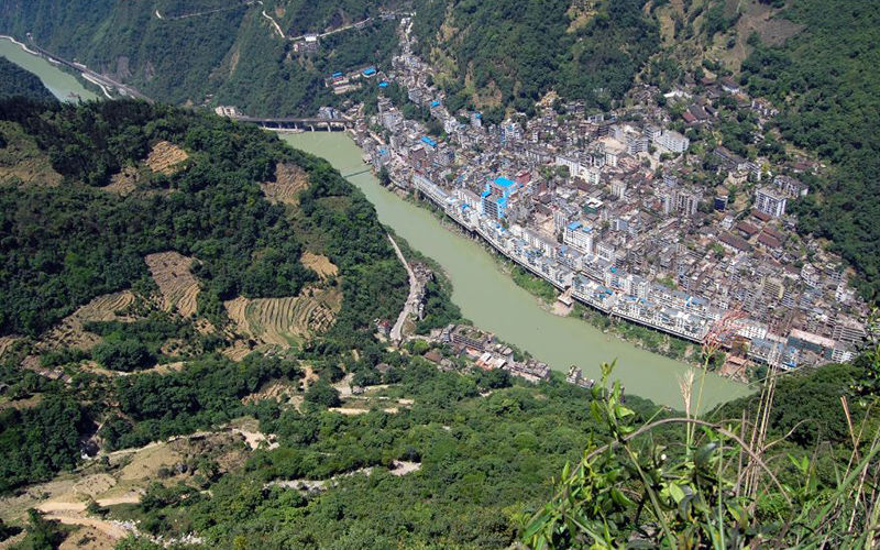盐津县位于云南省东北部,隶属于昭通市,因曾拥有盐井产盐并设渡口渡汛