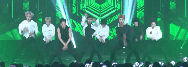 韩流帝王exo迪拜参加sm家族演唱会啦