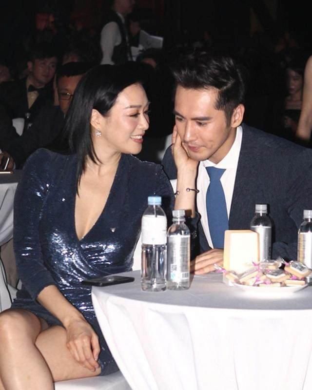 真爱不分阴性,娱乐圈老妻少夫的7对夫妻,最后最强-列1hiv感染者年龄图片
