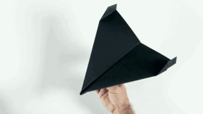 无人机算什么?这个纸飞机可飞10分钟,还能用vr控制!