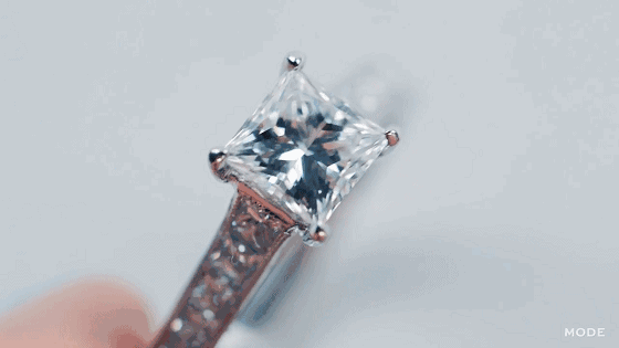 2分钟看完订婚钻戒百年演变史 每款都美cry