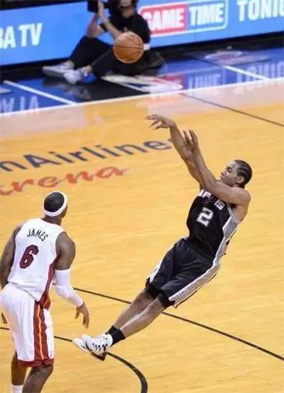 nba6大超级后仰跳投,乔丹第5科比垫底,阿杜韦德吓尿