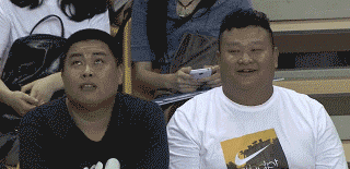 隔壁的姑娘真厉害,这么年轻就能开豪车了