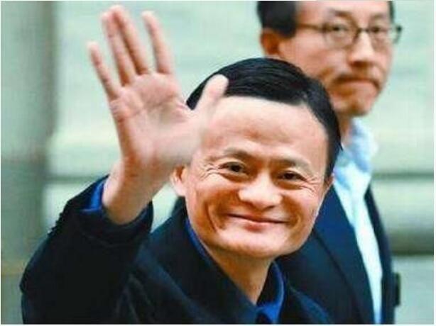 身上有这5个特征的人,命中藏财,一生都大富大贵,福禄双全!