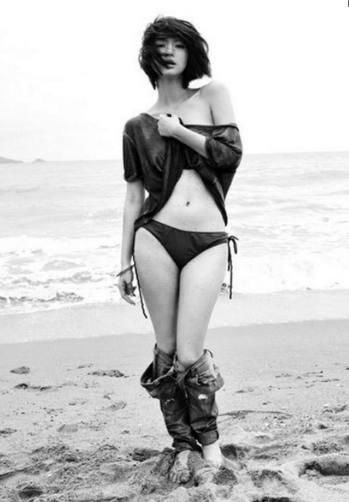 戚薇内衣写真照片高清_戚薇写真内衣