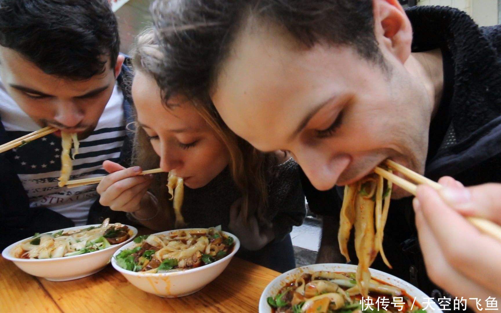 中国人爱吃的食物,外国人觉得不好吃;但是有些中国人不怎么吃的食物