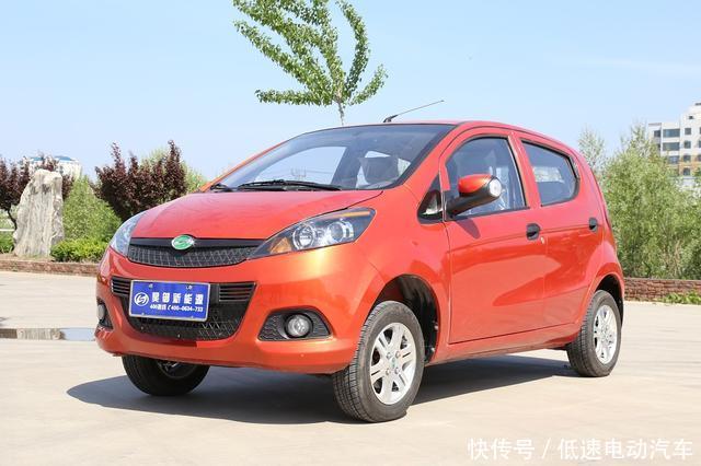我想买一个电动轿车,请问我应该怎么样才能保