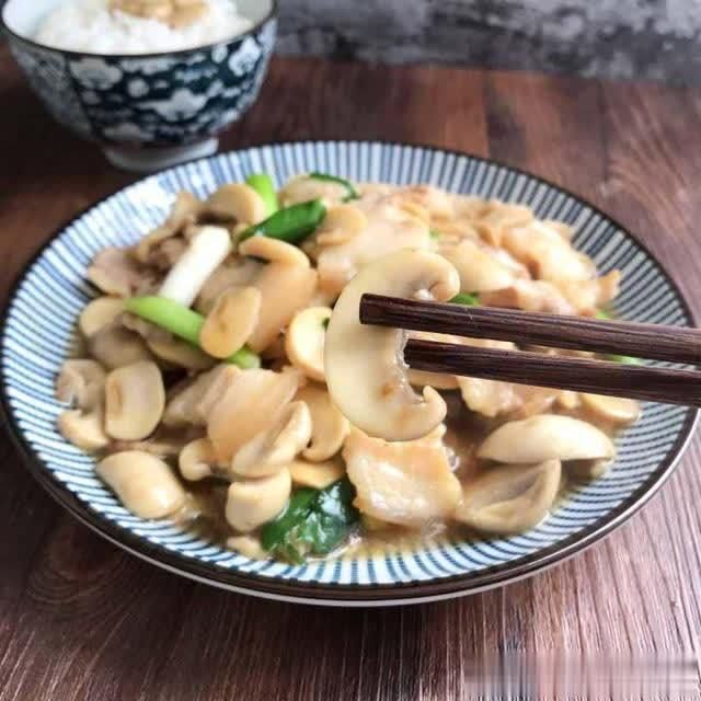 百吃不腻的菜谱大全,这些家常菜吃都不腻吃鸡爪好不图片