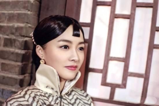 女人变坏更危险. 王亚樵的弟兄余立奎之妾,余婉君,生性轻浮,好风月场.
