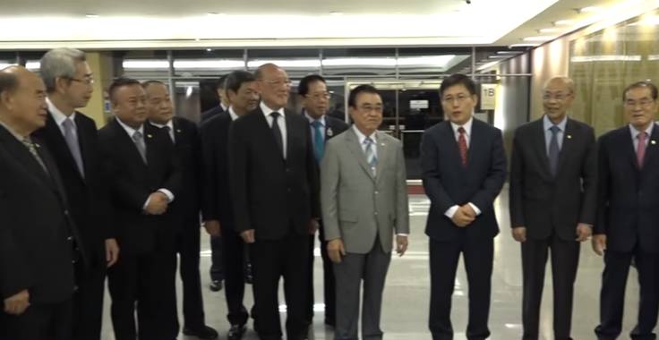 中国新任驻泰王国特命全权大使吕健阁下及夫人抵泰!
