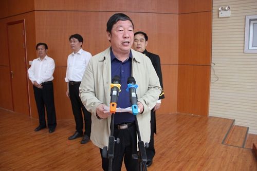 唐河县法院举行首批入额法官宪法宣誓仪式