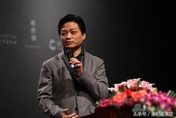 黄毅清再次发文,曝崔永元准备跑路,然而本人的回应堪称实力打脸图片