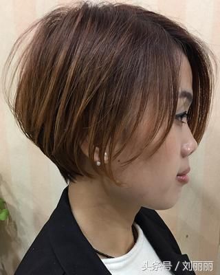 春节最修饰短发短发20款,美到逆天黑色头型无刘海不烫图片