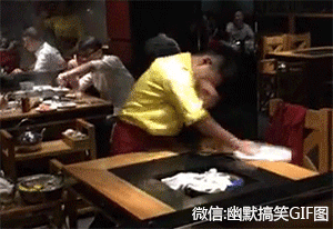 现在没点技术连服务员都当不了了!