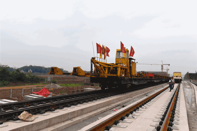 铁轨 640_426 gif 动态图 动图