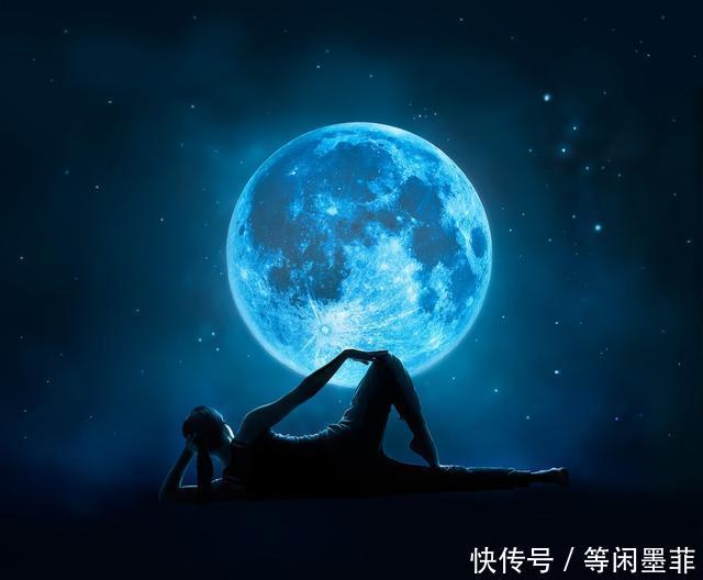每个深夜睡不着的人,心里都藏着一个人