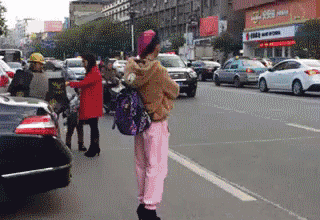 大白天逛街遇到这货,搞得我都有点看不懂了