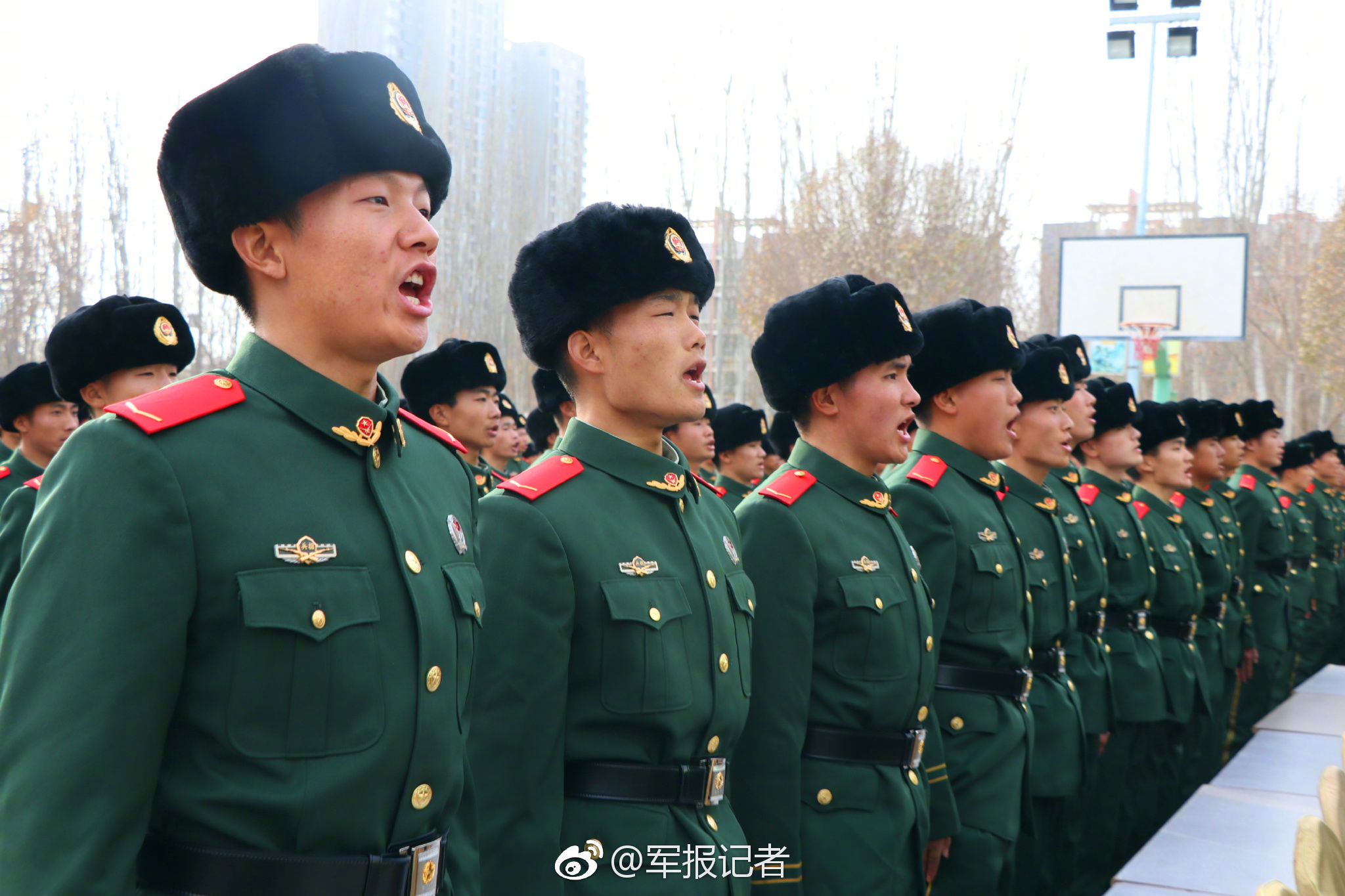 祖国,武警列兵向您报到!