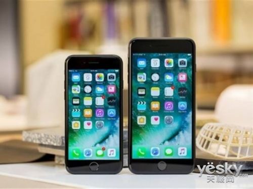 苹果今年上市3款新品iphone 8,iphone 8 plus和iphonex,相比起iphone