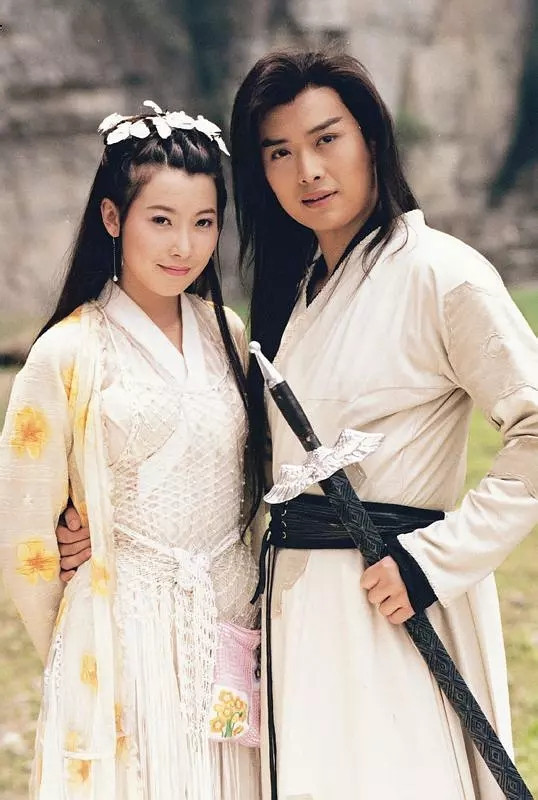 有一个古装电视剧里面女主叫七七, 小七那个 后来变成