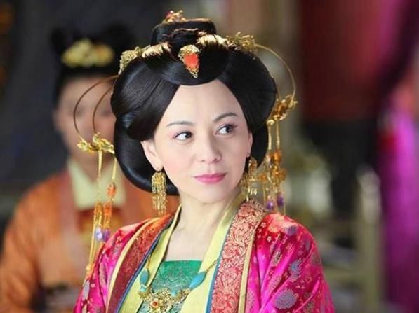 赵匡胤黄袍加身后,他的母亲杜太后却为何闷闷不乐?