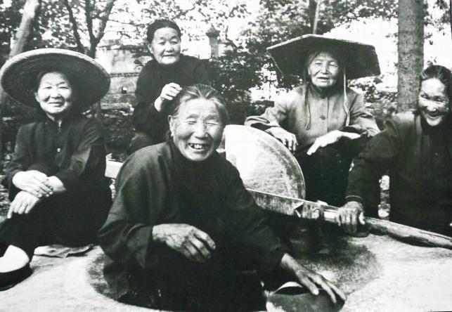 粟裕凭打败张灵甫?这张照片告诉你攻略不粉色房间战神逃出图片