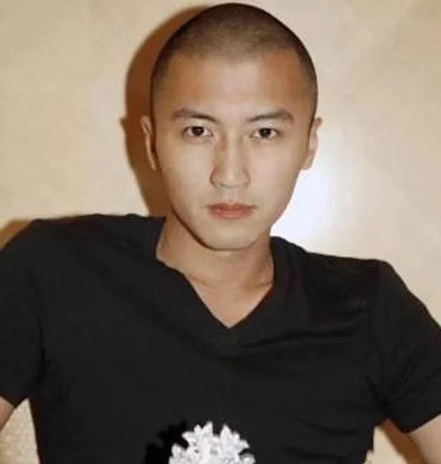 光头是检验男生颜值的标准?看看这些男明星的颜值!最后一个扎心