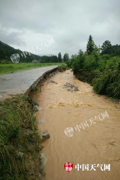 靖安水口桥被淹