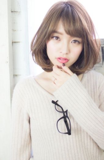 烫了内扣卷发,洗完头后,用吹风机吹避黄子韬男子汉壁纸图片